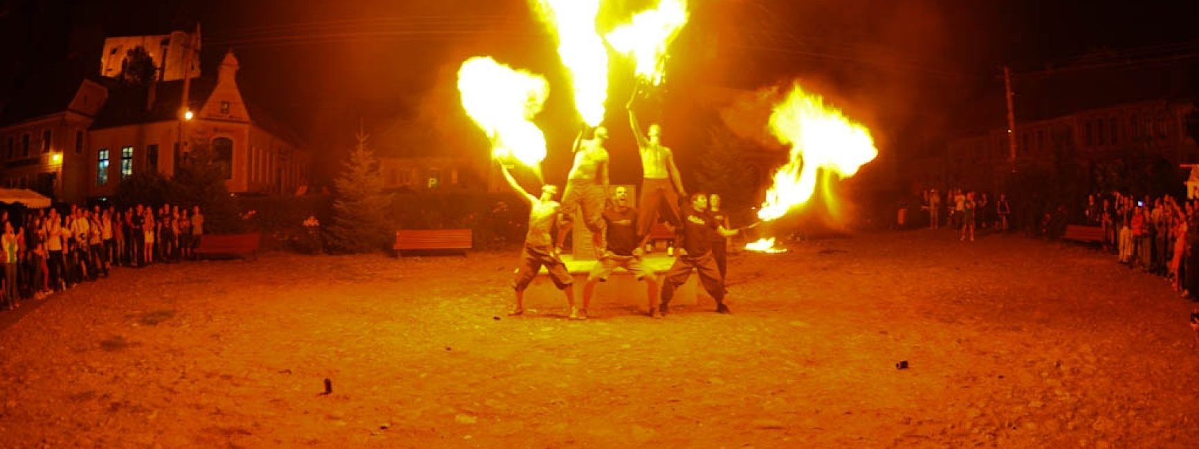 Crispus – The Art of Fire – Spectacol de acrobaţie cu efecte pirotehnice (10)